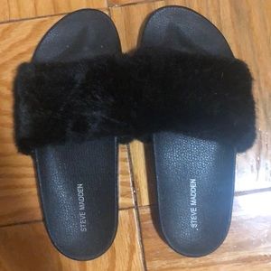 Steve Madden slides
